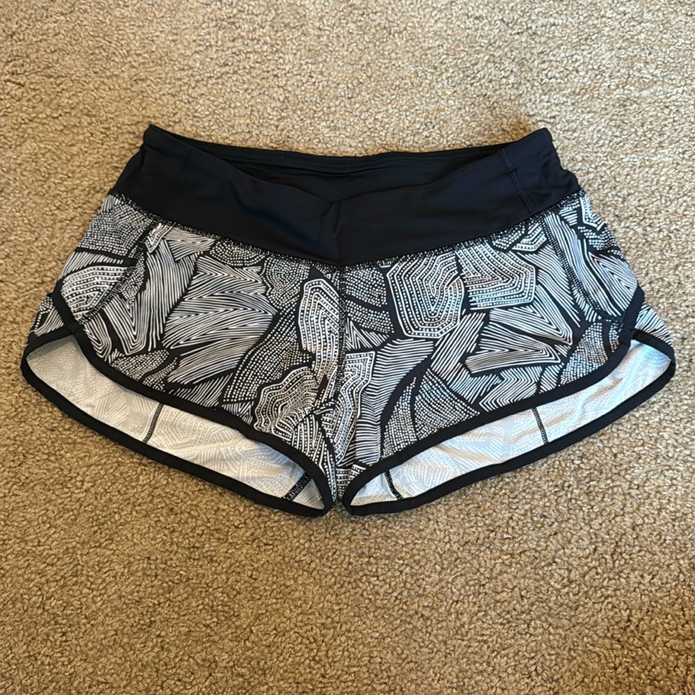 Lululemon Shorts Size 6